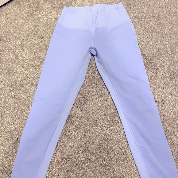 Light purple (lavender), Wunder train Lululemon leggings - Picture 3 of 4